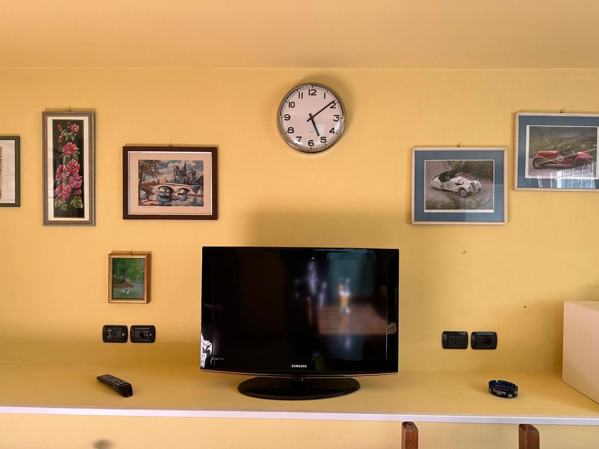 Appartamento 2 Colombere มัลเชซิเน ภายนอก รูปภาพ